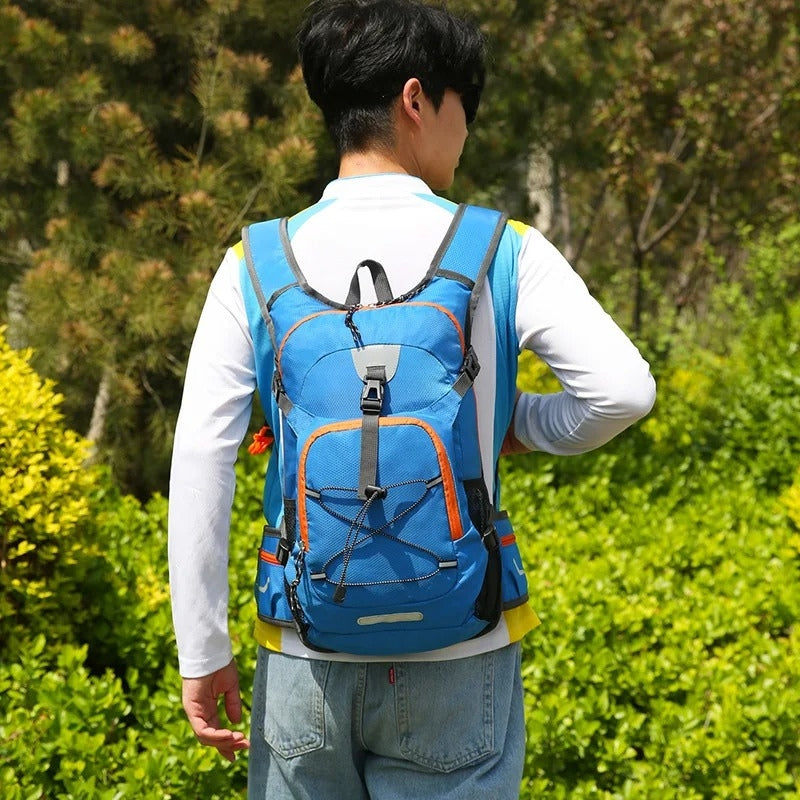 mochila-esportiva-para-trilha-impermeavel-hidratacao-4